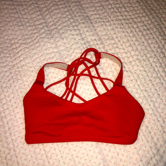 Free to be LULULEMON bra